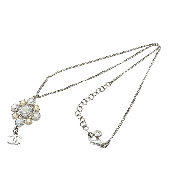 Pre-Loved Chanel CC Silver Plated Crystal Cluster Pendant Necklace
